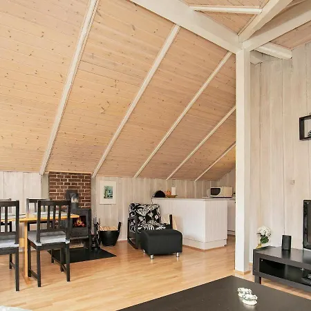 4 Person In Oksb L By Traum Oksbøl